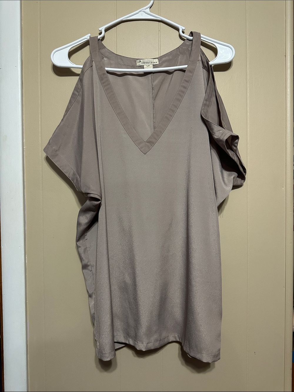 Forever21 metallic gold/tan tunic top - size small